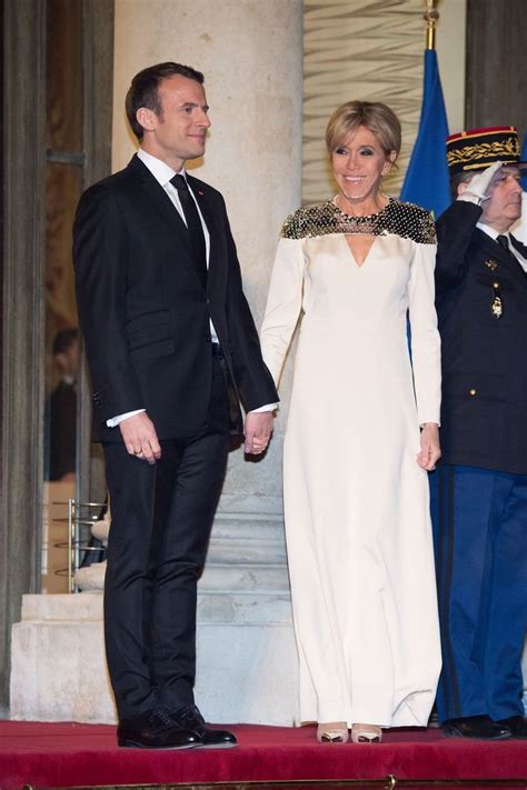 Brigitte Macron's Très Chic Style | Fashion, French first lady, Simple ...