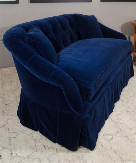 21st Century Blue Velvet Settee For Sale at 1stdibs