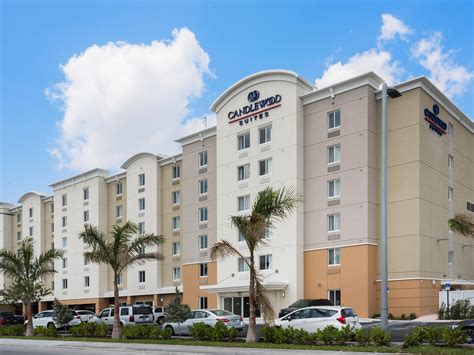 Extended Stay Hotel Miami Airport | Candlewood Suites Miami Intl ...