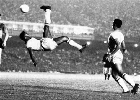 How did the football legend Pele inspire WWE stars with his bicycle kick?