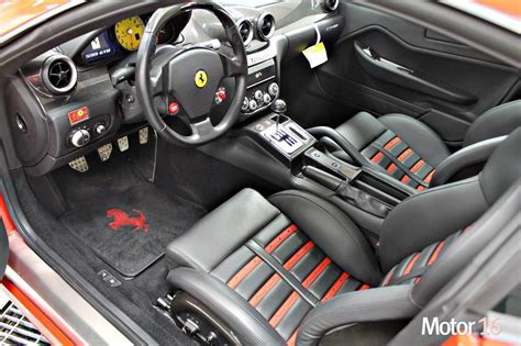 Ferrari 599 GTB Fiorano manual. Imágenes interior - Motor16