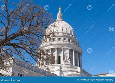 Wisconsin State Capital Building Stock Image - Image of column, capital ...