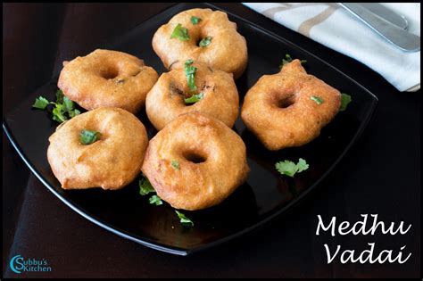 Ulundhu(Urdhal) vadai/Medhu vadai - Subbus Kitchen