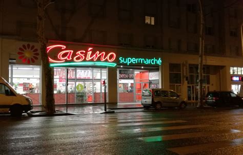 A Lyon, Casino vient d'ouvrir son premier supermarché accessible nuit et jour, en continu