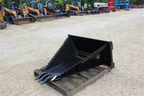 Stump Bucket Xtreme Duty Attachment #022025 - Equipment Listings - Hendershot Equipment