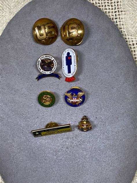 8 Assorted Vintage Military Lapel Pins - Gem