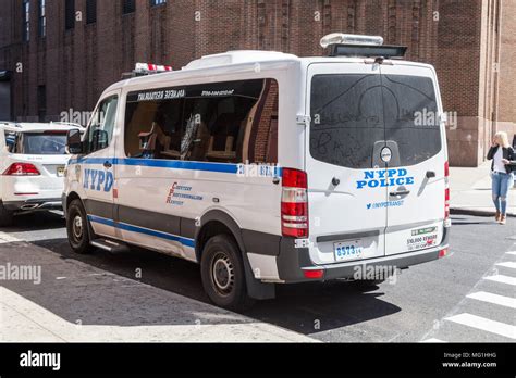 NYPD Police Van Stock Photo - Alamy