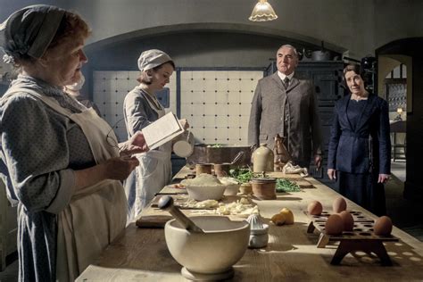 Downton Abbey movie behind the scenes gossip from set visit