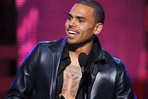 Chris Brown Wins Best R&B Album at 2012 Grammy Awards