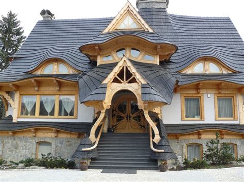 Wooden house in Zakopane | Unusual buildings, Amazing buildings, Amazing architecture