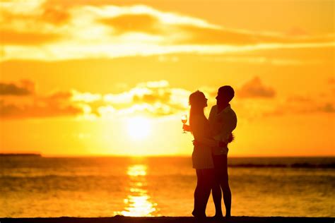 Cute Couple in Sunset Wallpapers - 4k, HD Cute Couple in Sunset Backgrounds on WallpaperBat