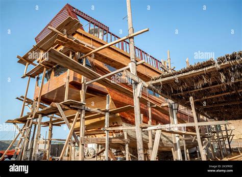 Dhow-building factory, Sur, Oman Stock Photo - Alamy