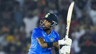 India vs Australia: Hardik Pandya, KL Rahul power India to 208/6 in ...