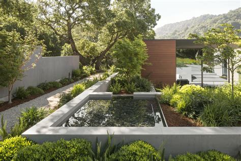 2020 Landscape Design Award: The Slot House by Arterra Landscape ...