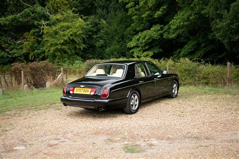 1998 BENTLEY ARNAGE GREEN LABEL - 27,200 MILES