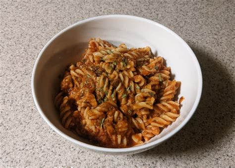 Crown Prince sardines in tomato sauce over pasta 🐟🍝 : r/CannedSardines