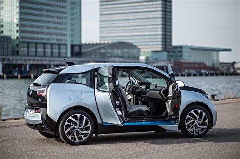 BMW i3 electric car review | Road Tests