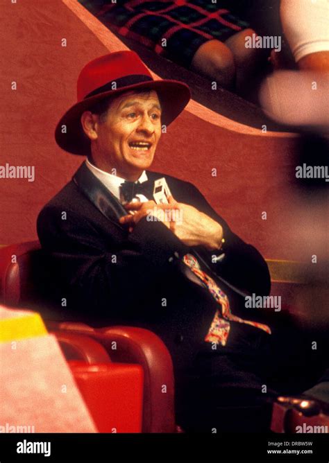 Alex higgins 1982 hi-res stock photography and images - Alamy