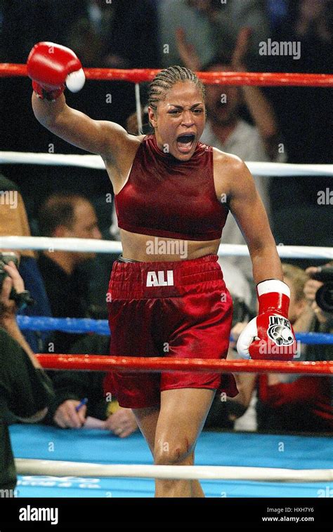 Laila Ali Daughter Boxing