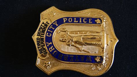 Connecticut Waterbury City Police, Retired Deputy Superintendent badge ...