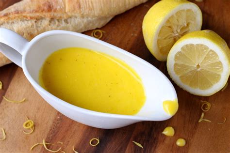 How to Make Hollandaise Sauce - Classic French Mother Sauce - The Wooden Skillet