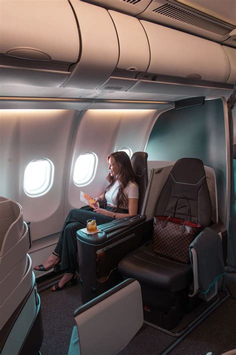 Hawaiian Airlines First Class Cabins feature lie-flat seats worthy of ...