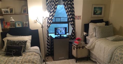 Hotel OMG: The best dorm room on campus