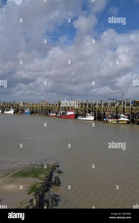 Rye harbour boats at low tide hi-res stock photography and images - Alamy