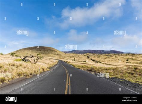 Mauna kea summit road hi-res stock photography and images - Alamy