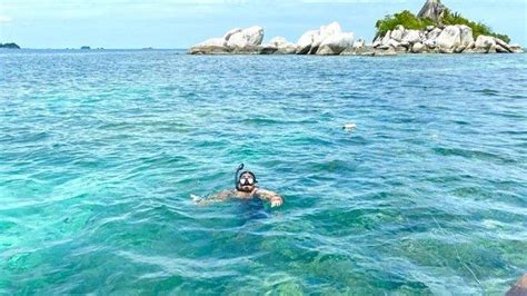 Rekomendasi Pantai Indah di Belitung yang Cocok untuk Snorkeling ...