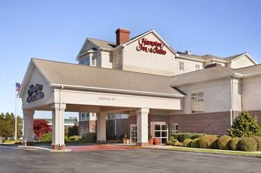 Hotels in Newport, RI - Find Hotels - Hilton