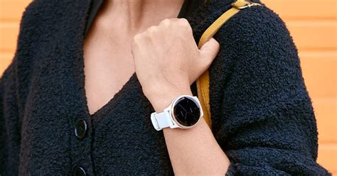 Garmin Vivoactive 4S GPS Watch Review 2019 | The Strategist