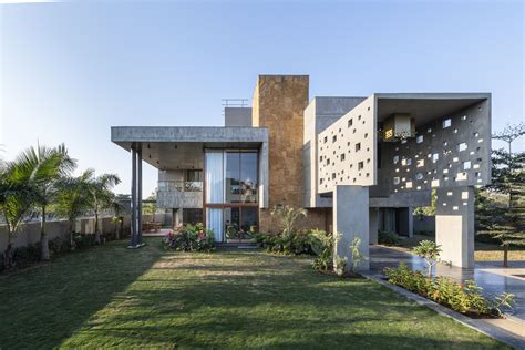 Pixel House by The Grid Architects in Ahmedabad, India