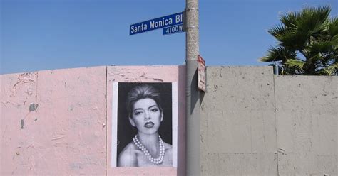 Silver Lake Street Art - Los Angeles: Hollywood Famous on streets of Silver Lake