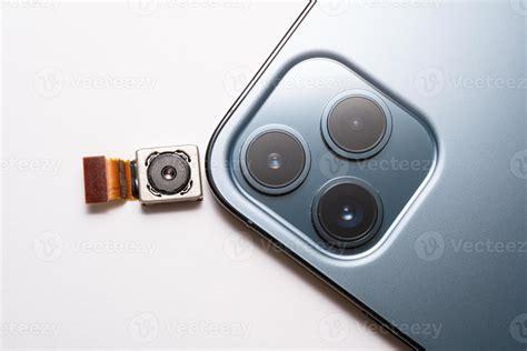 camera modules being used in mobile phones. development of mobile cameras. Digital camera lens ...