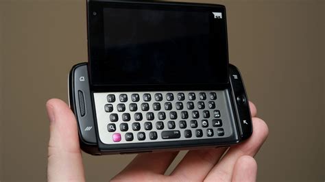 T-Mobile Sidekick 4G review | The Verge