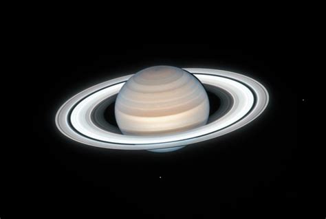 Summertime on Saturn Captured in Stunning New Hubble Image