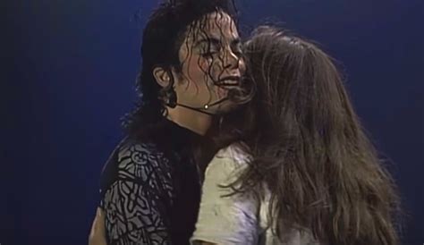 Michael Jackson – 'You Are Not Alone' Live In Munich 1997 | The '90s Ruled