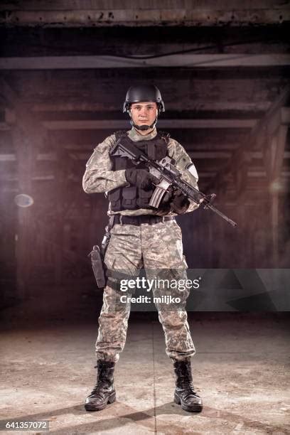 809 Us Army Special Forces Uniform Stock Photos, High-Res Pictures, and ...