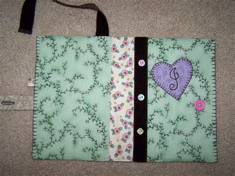 When Life Gives You Scraps, Make Quilts!: Make A Handmade Book Cover