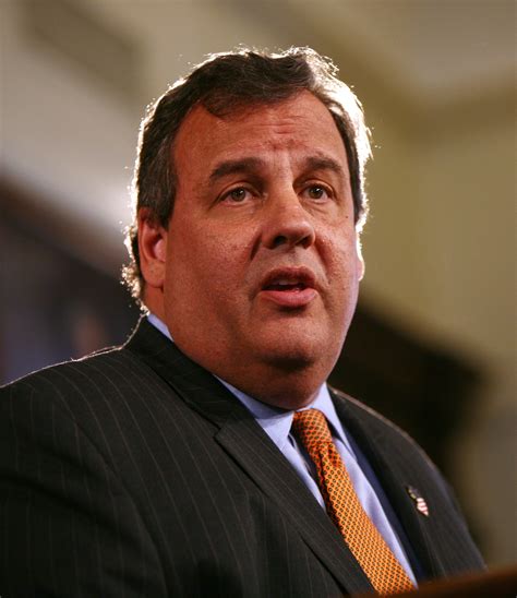 Not everyone in GOP quick to support Christie through controversies, source says | Observer