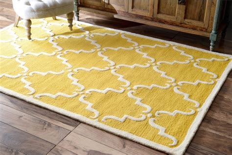 25 Yellow Rug and Carpet Ideas to Brighten up Any Room