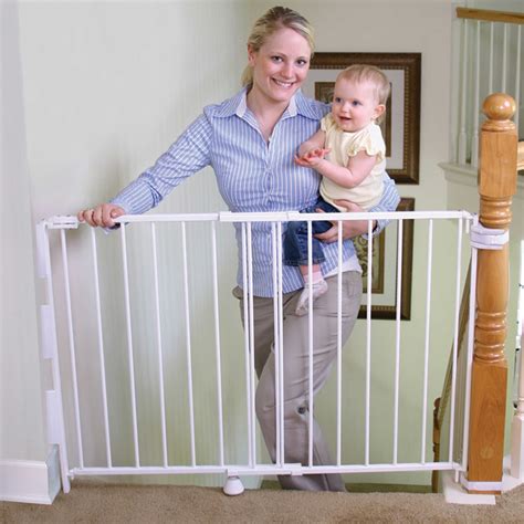 9 Best Top Of Stairs Baby Gate For 2024 | Storables