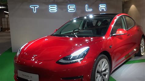 First in-depth look at Tesla's 'refreshed' Model 3