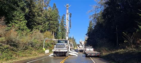 Puget Sound Energy on Twitter: "Crews are working around the clock to repair damage to ...