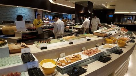 HARBOUR BUFFET RESTAURANT-GRAND HI LAI HOTEL, Qianjin - Restaurant ...