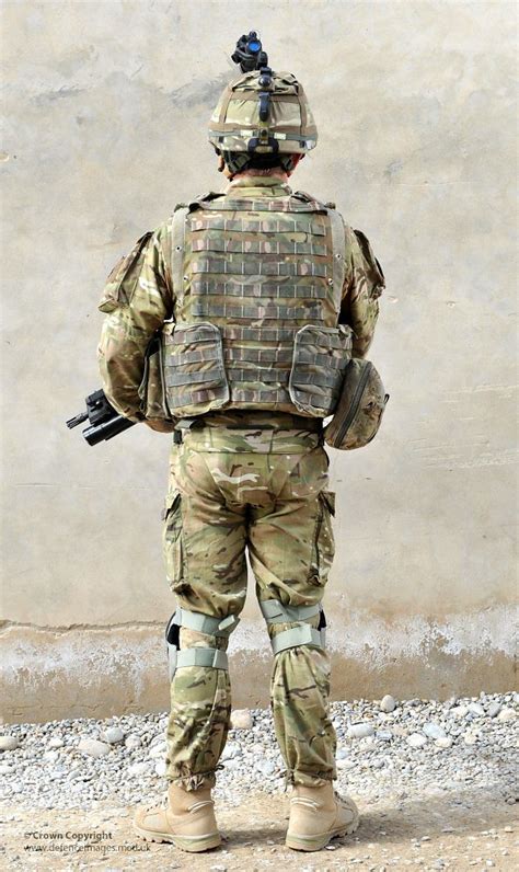 British Army Soldier in Full Combat Dress in Afghanistan | Flickr