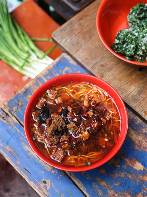 Inside Shanghai's Early Morning Street Breakfast Market – That’s Shanghai