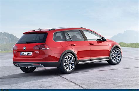 AUSmotive.com » Volkswagen Golf Alltrack revealed