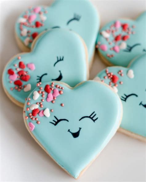 Valentine's Sugar Cookies With Icing